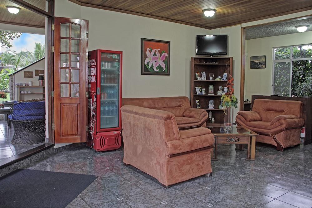 San Bosco Inn La Fortuna Buitenkant foto