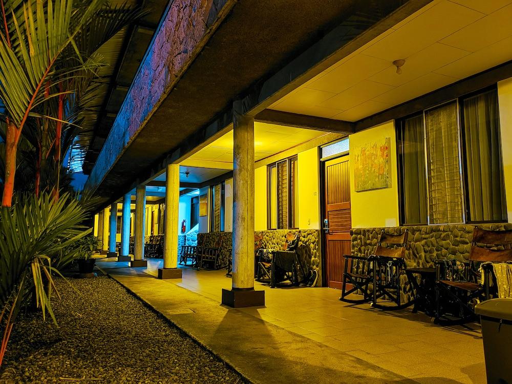 San Bosco Inn La Fortuna Buitenkant foto